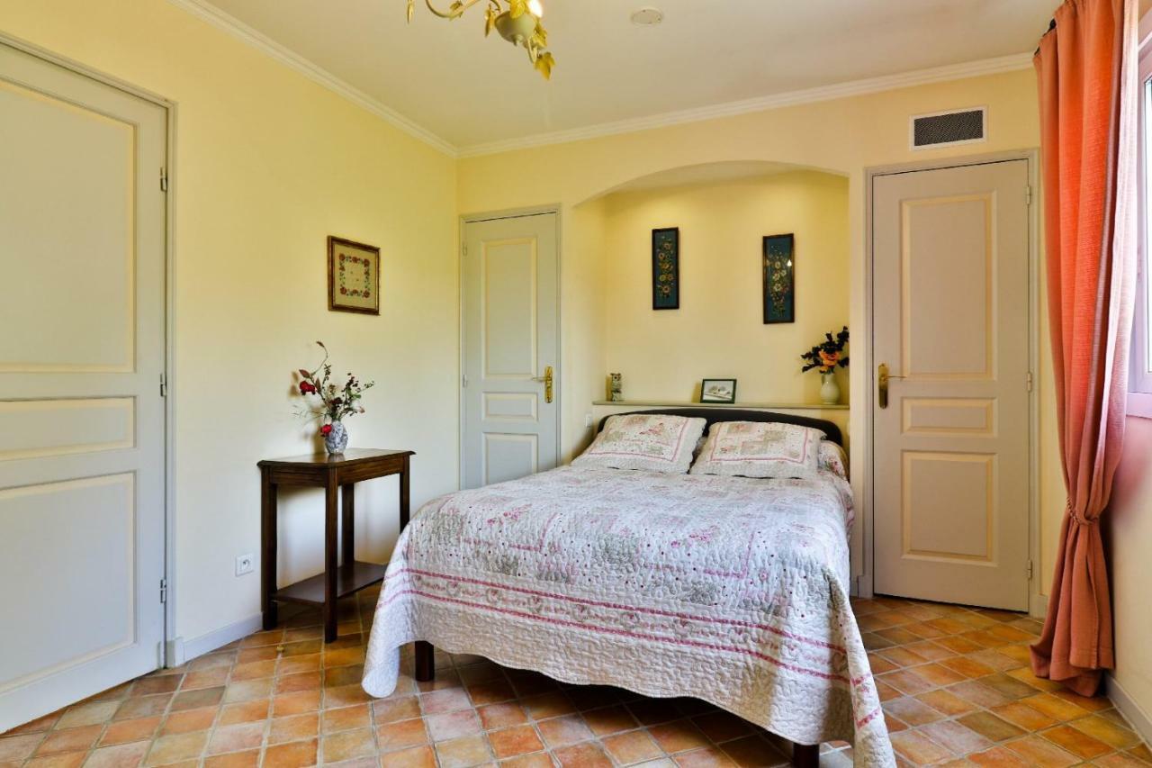 La Milane Bed & Breakfast Cabries Exterior photo